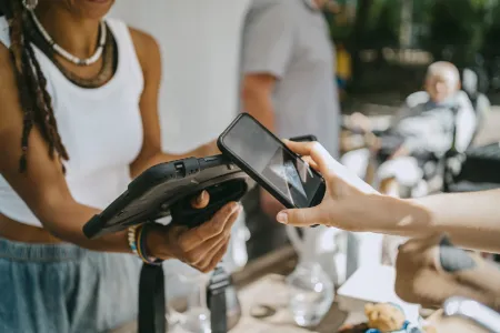 Mobile and tablet payment using SoftPOS