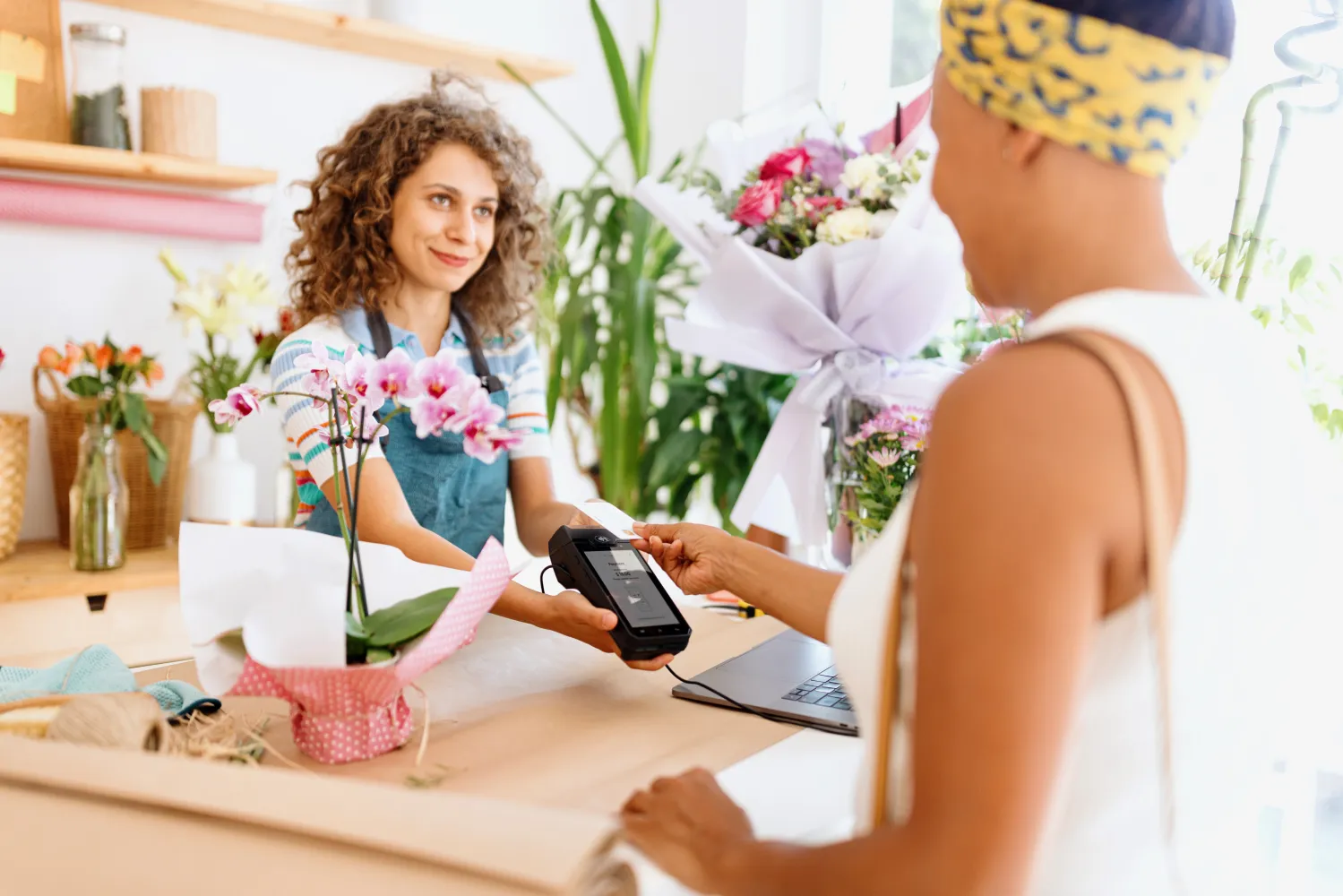 DX4000_flower shop_contactless_cardHD.png